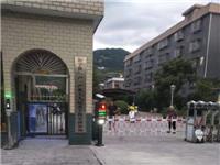 邵阳市新宁县金鑫电子厂车牌识别一进一出+广告电动小门和人脸识别系统